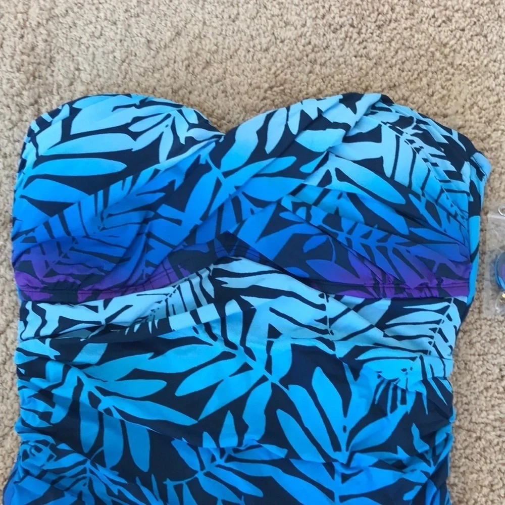 NWT! BLEU ROD Beattie size 8 strapless swimsuit